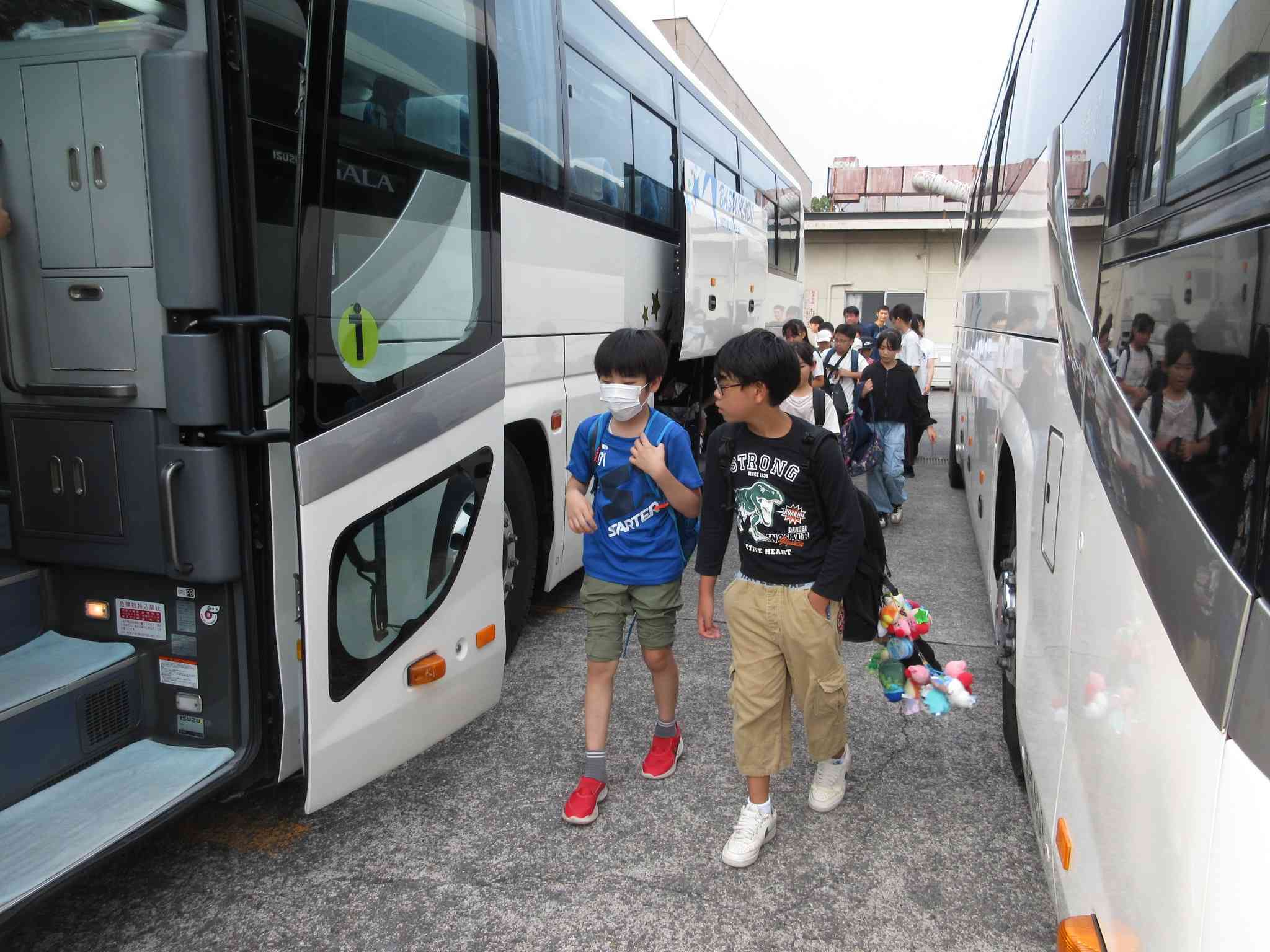 ④
